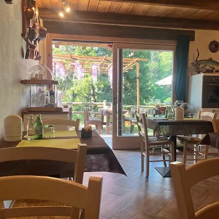 Trout Πανσιόν 3*