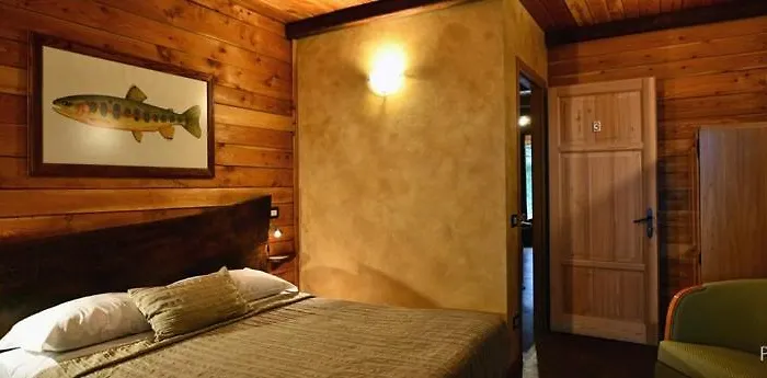 Trout Vendégház Collagna