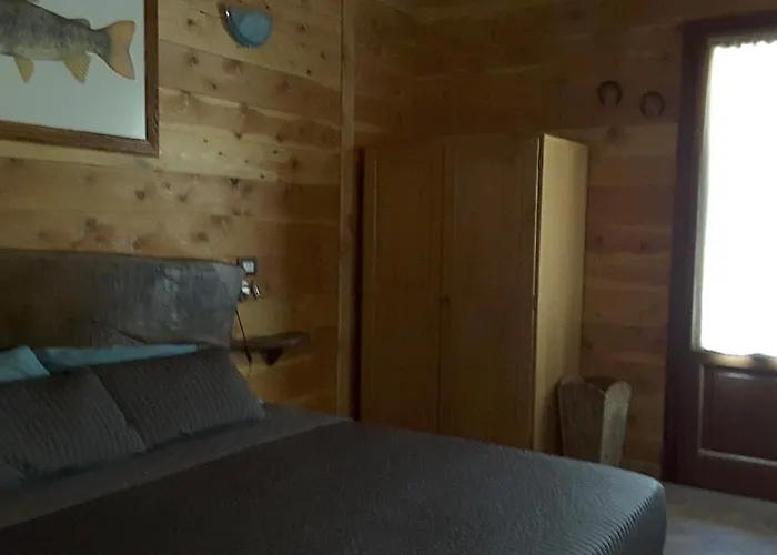 Trout Vendégház Collagna